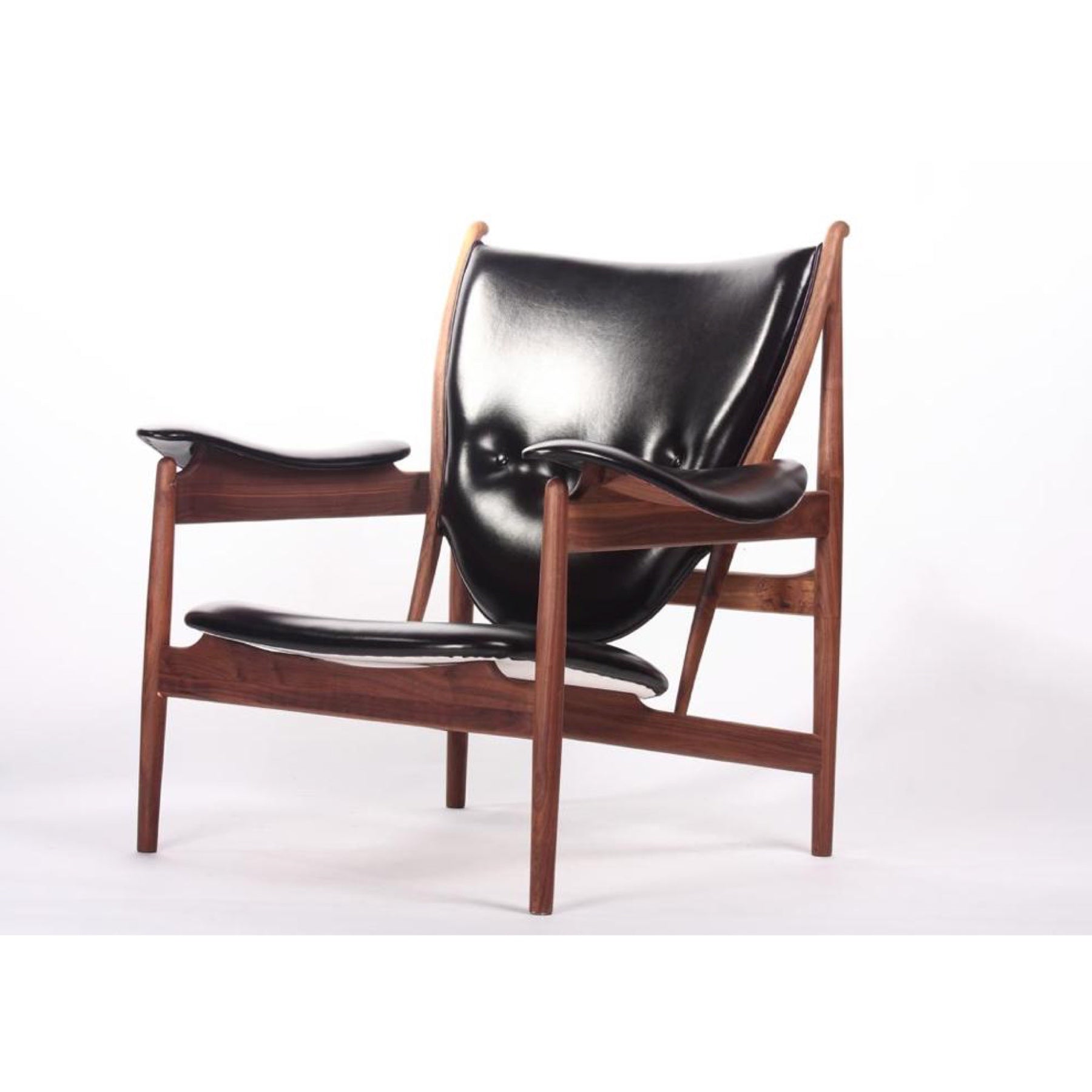 TR40060 FJuhl Style Chieftain Chair