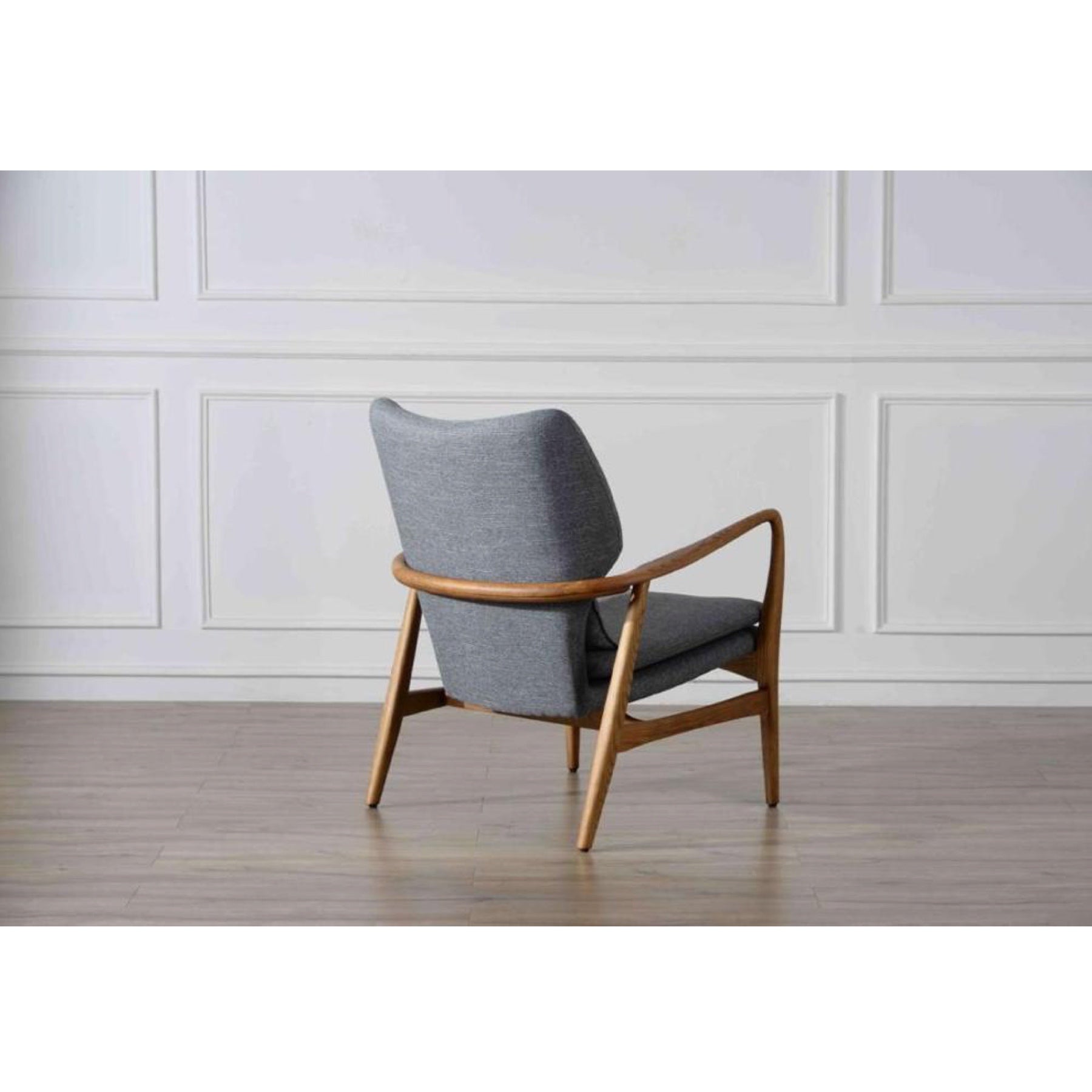 TR40073 Nuevo Patrik Style Lounge Chair