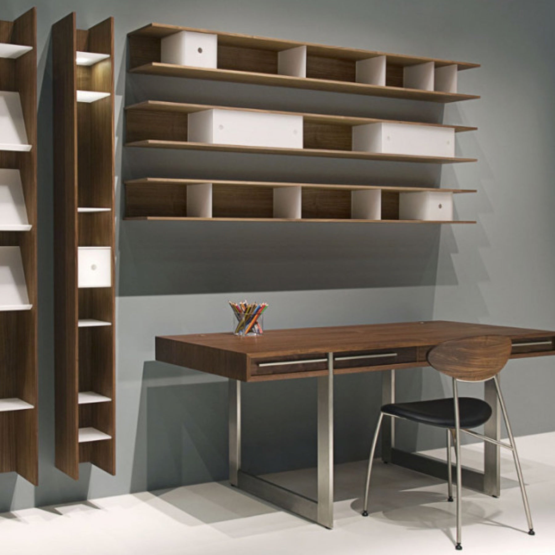 TR71006 AK1340 Style Writing Desk