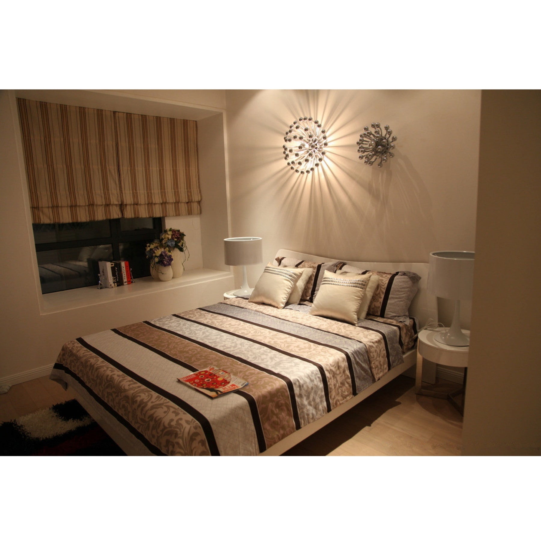 TR80043 V-Pistillo Style Lamp