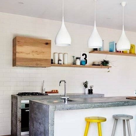 TR80104 BH Style Spinning Lamps