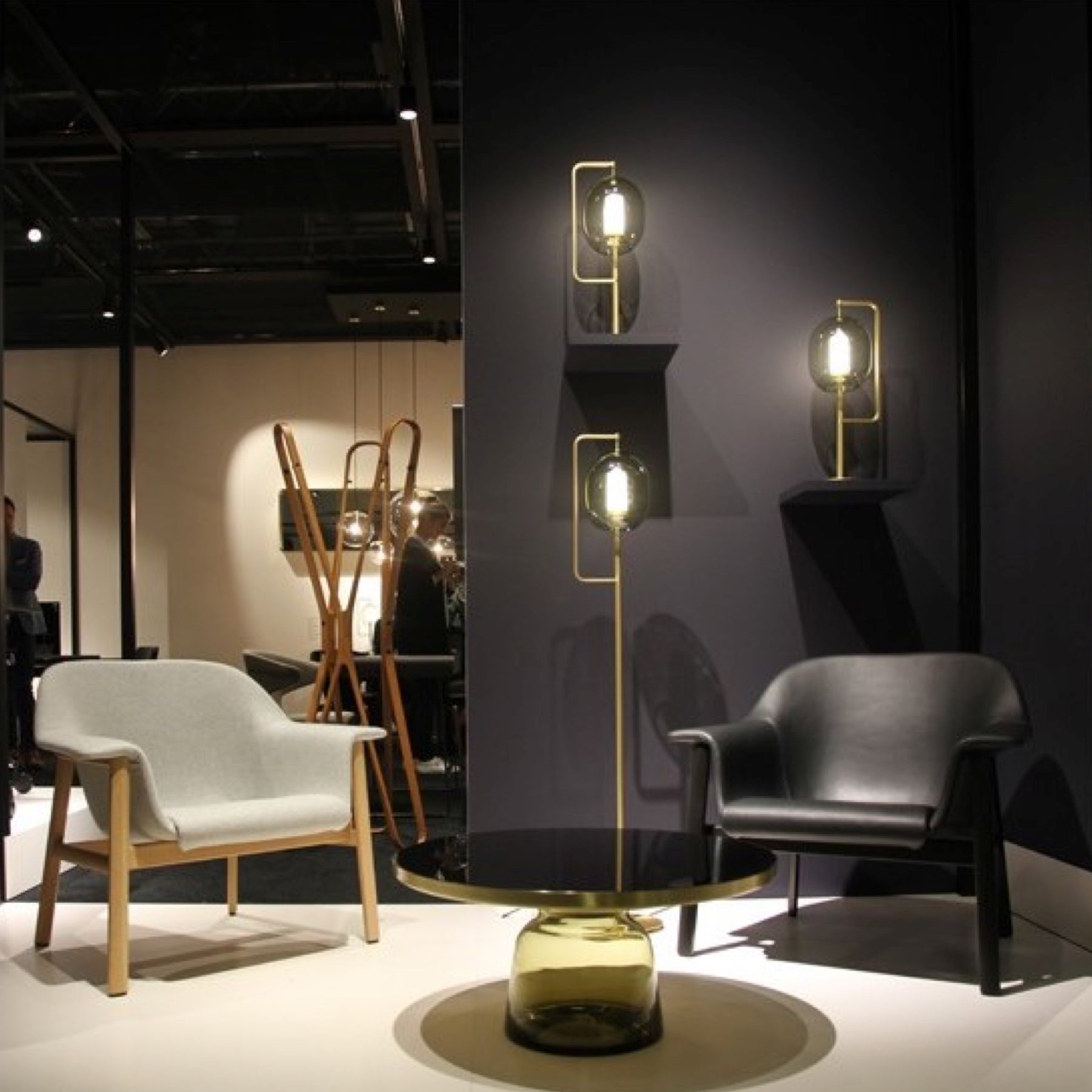 TR80265 Neri & Hu Lantern style Lamps