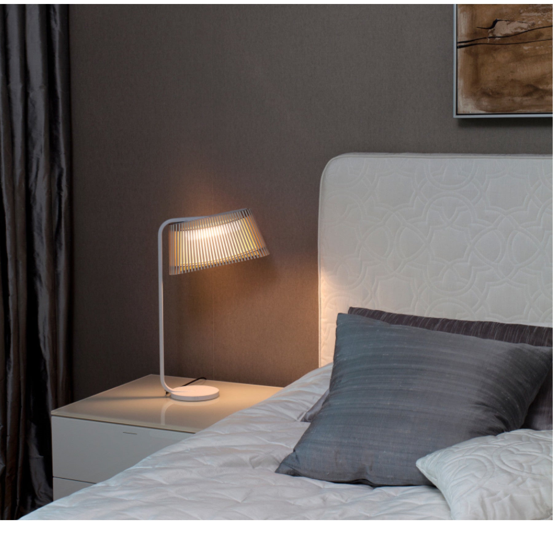 TR81004 Wooden Scandinavian Oasis Table Lamp