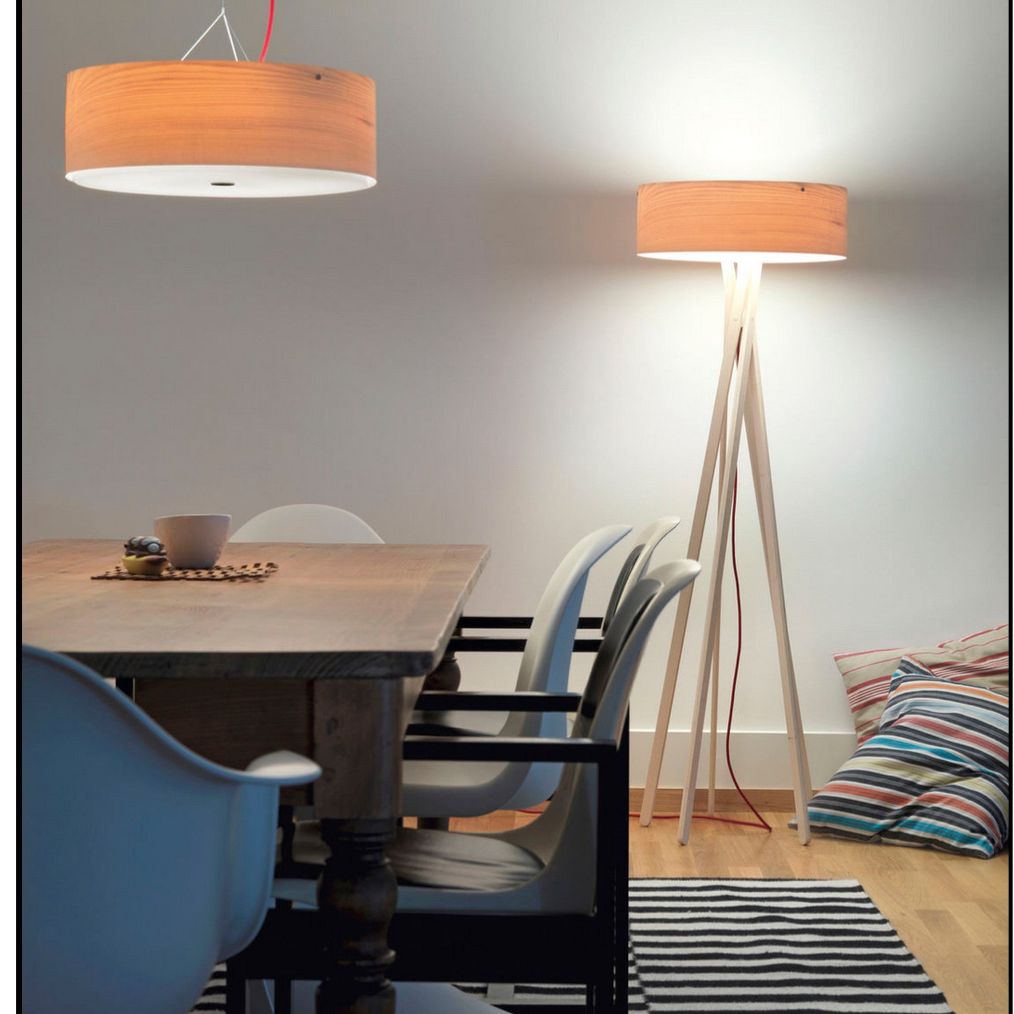 TR82001 Multi-leg Nordic Style Wooden Floor Lamp