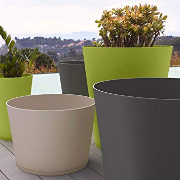 TRG90001 Grosfillex® Tokyo Planters