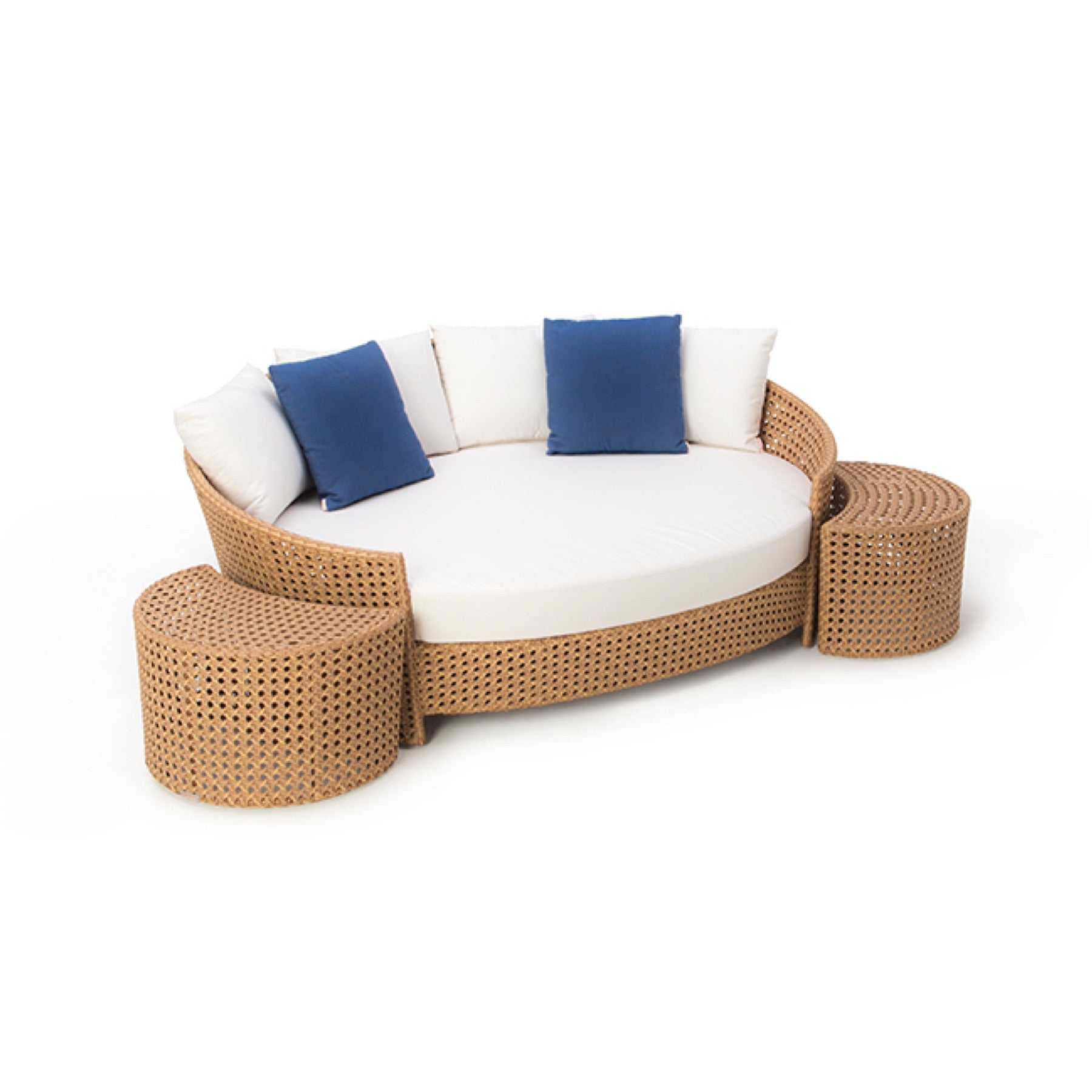 TRO07001 OHMM® Tamaru Daybed