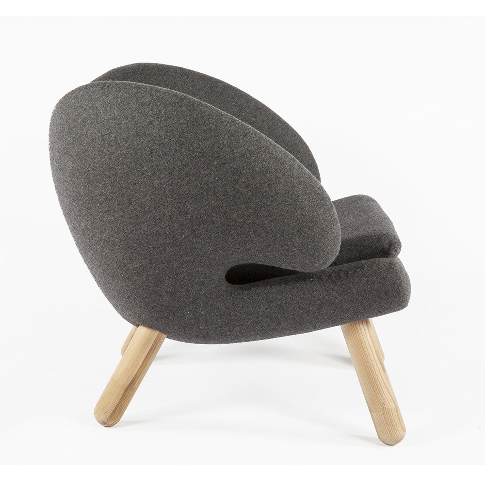 TR40002 Pelican Lounge Chair