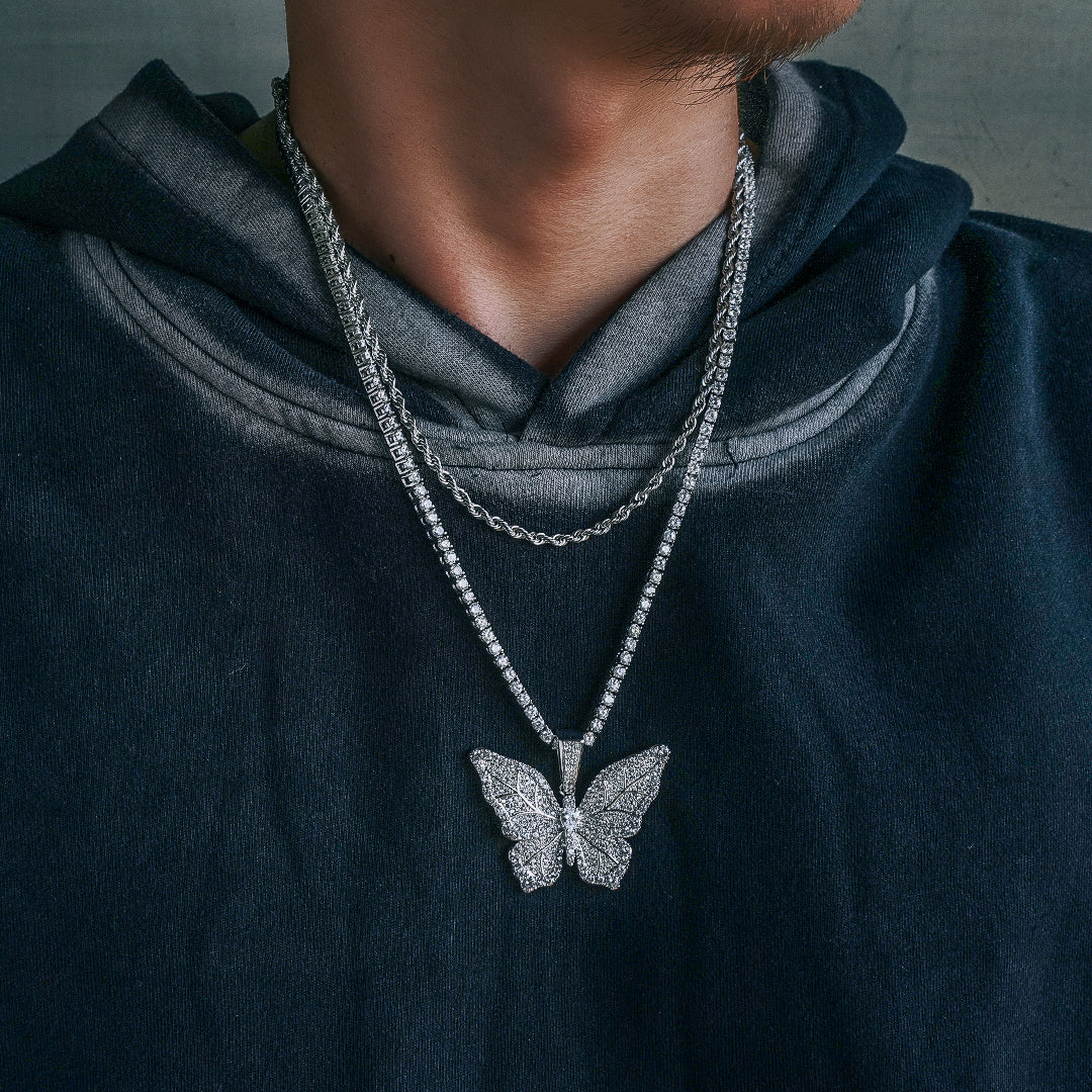 テニスチェーンを買うと、ペンダントを無料に！