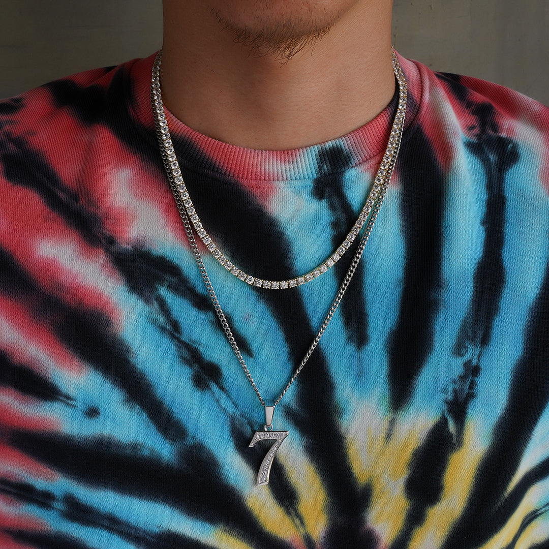 テニスチェーンを買うと、ペンダントを無料に！