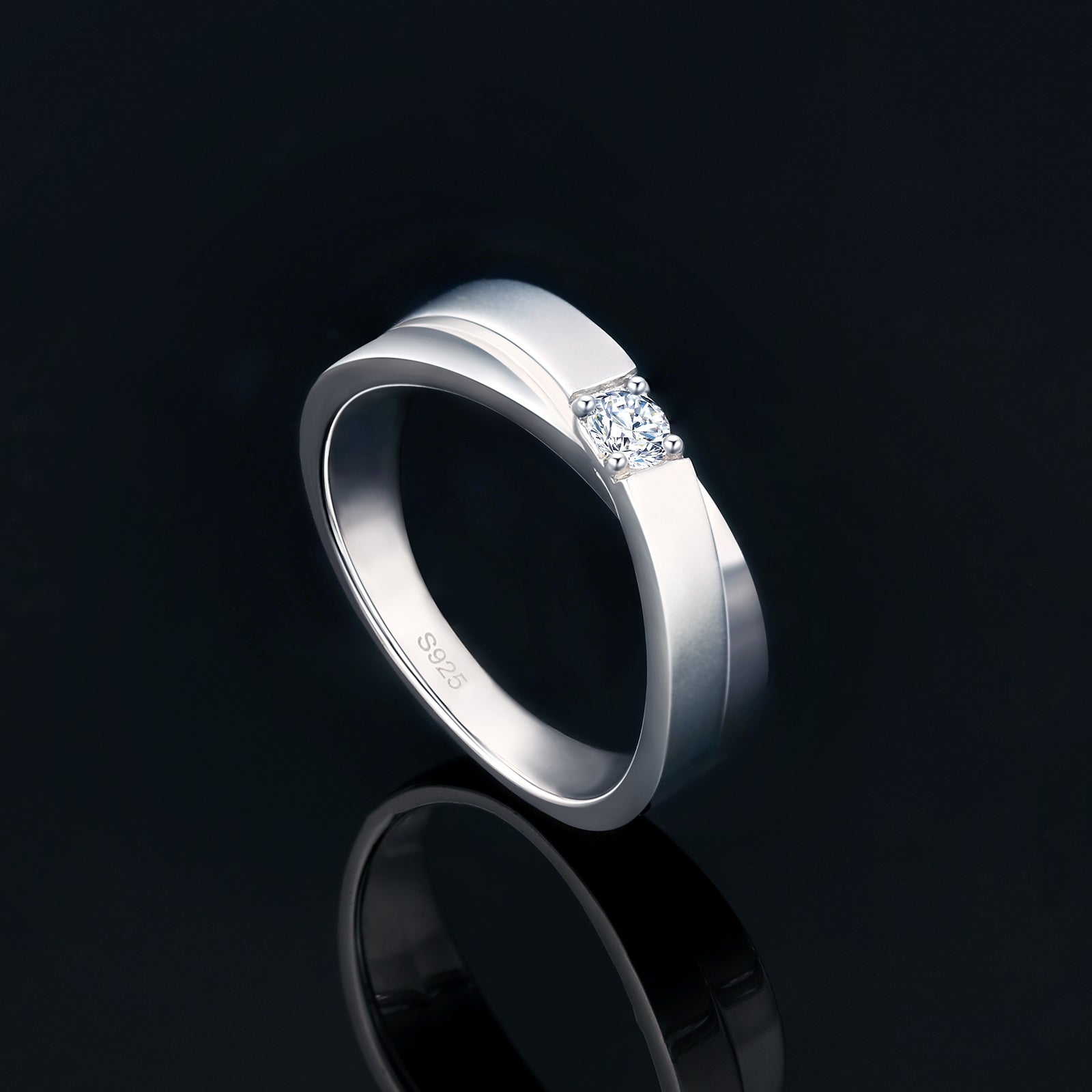 0.2カラット VVS1 モアサナイト リング メンズ KRKC