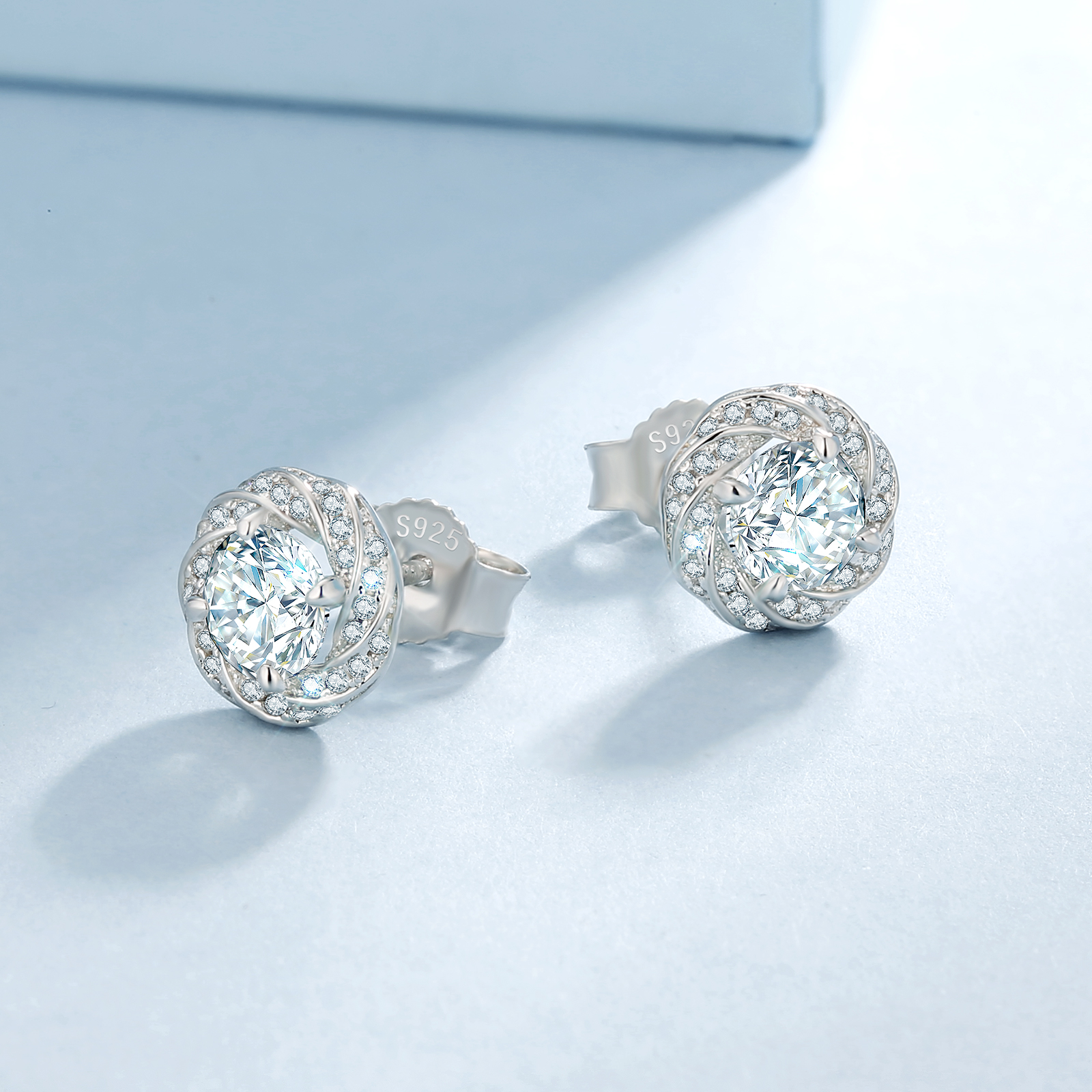 0.5カラット モアサナイト スタッド ピアス S925 KRKC