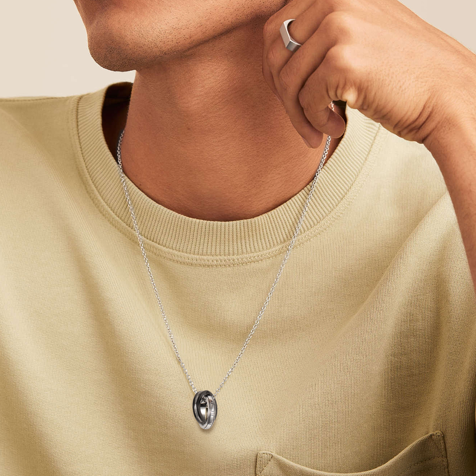 ダブルリング ペンダント ネックレス ローマ字付き KRKC