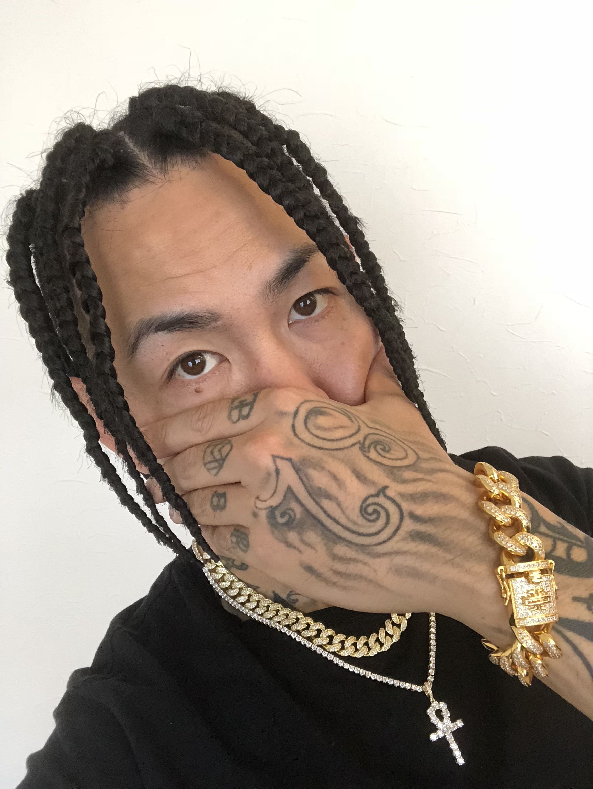 ダイヤキューバンブレスレット