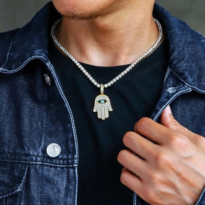 テニスチェーンを買うと、ペンダントを無料に！