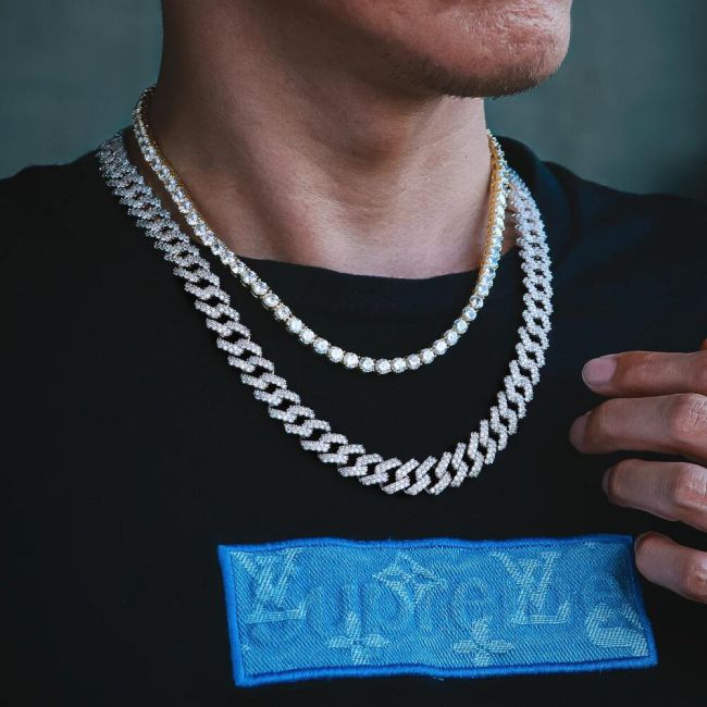 white gold キューバン と テニス