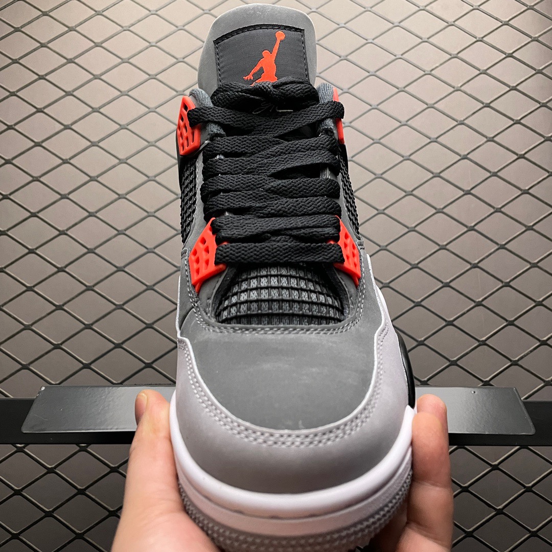 Nike Air Jordan 4 Retro 