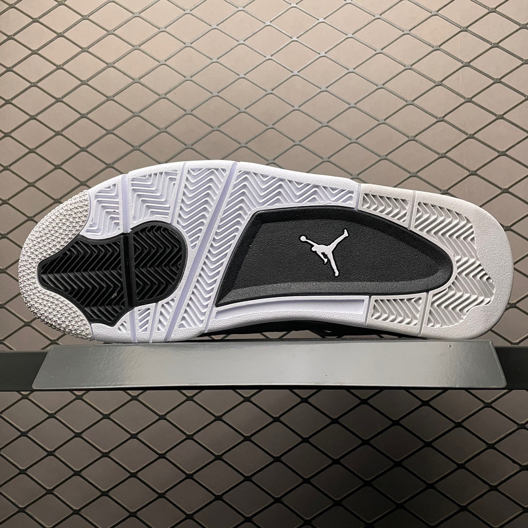 Nike Air Jordan 4 "Military Black"