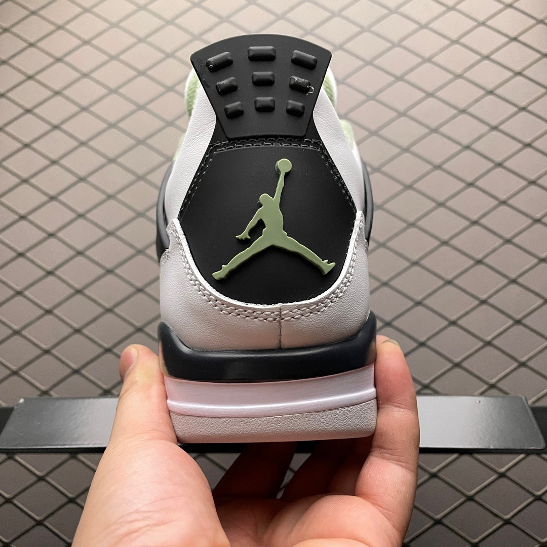 Nike WMNS Air Jordan 4 
