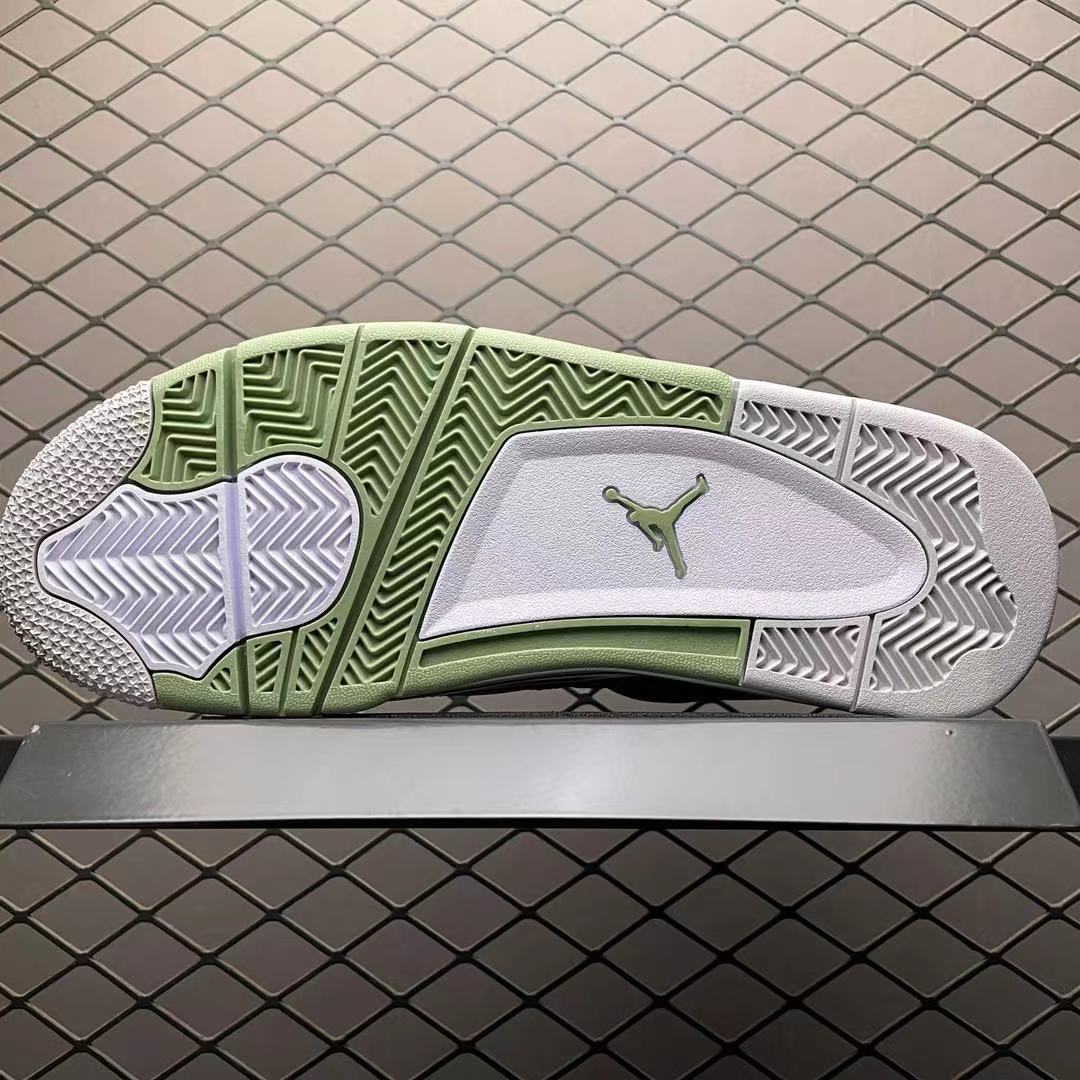 Nike WMNS Air Jordan 4 "Oil Green"