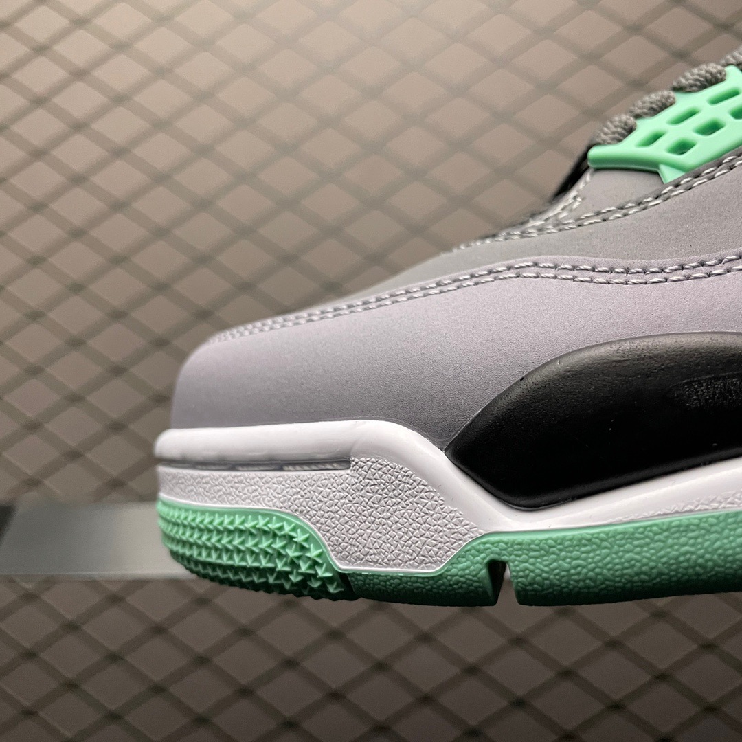 NIKE AIR JORDAN 4 RETRO GREEN GLOW (308497-033) NIKE AIR JORDAN 4 RETRO GREEN GLOW (308497-033)