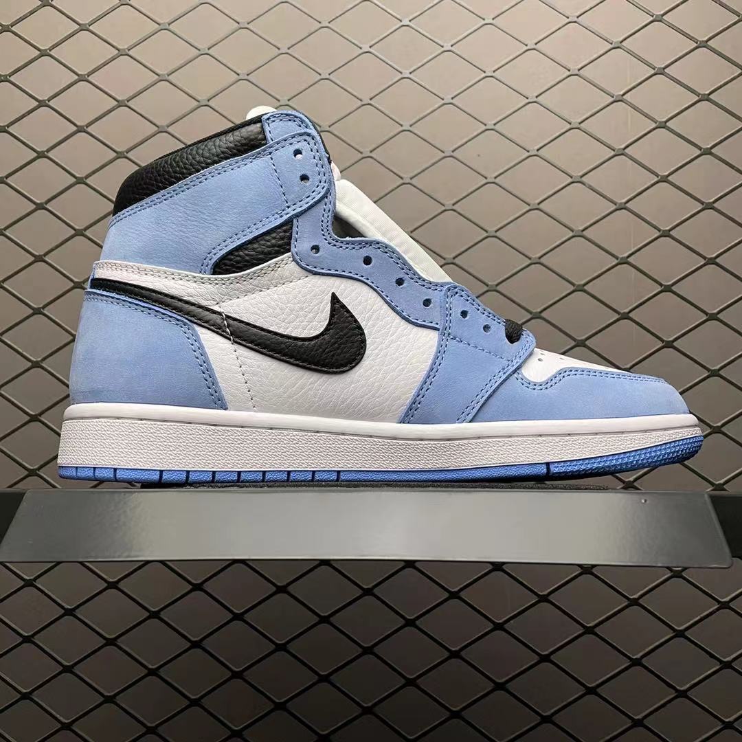 Nike Air Jordan 1 High OG "University Blue" 555088-134