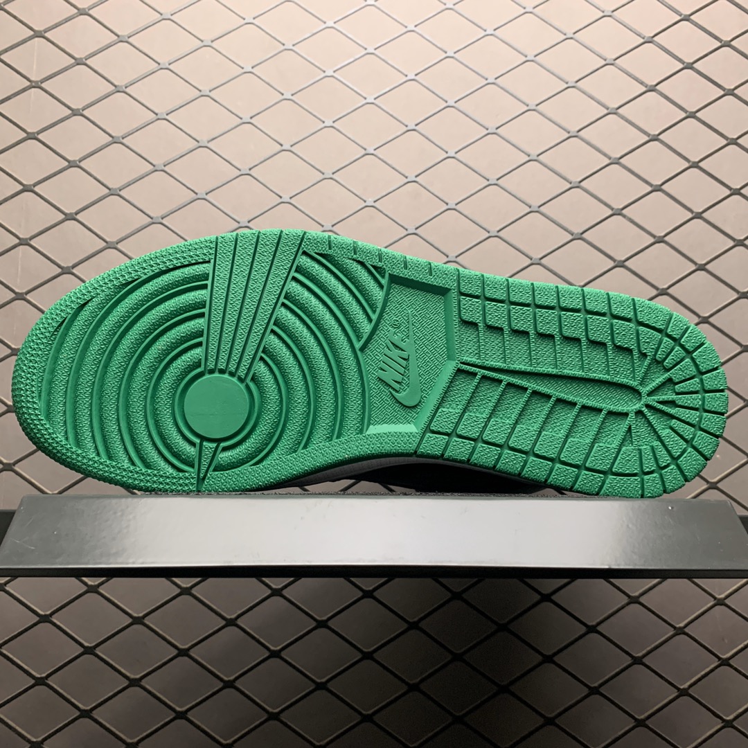 Nike Air Jordan 1 Retro High OG "Black/Pine Green" (2020) (555088-030)