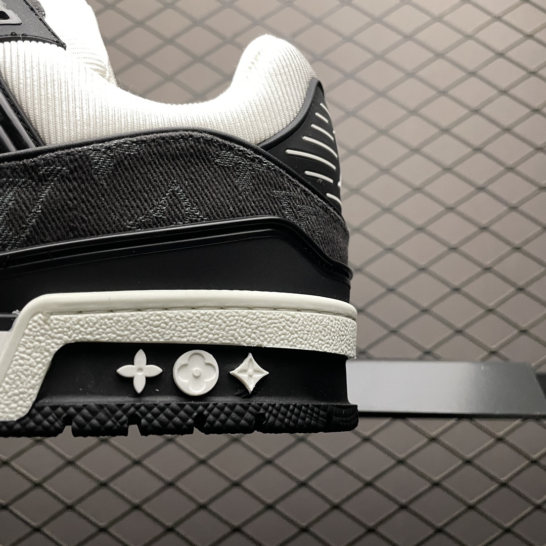 Louis Vuitton Trainer Line Sneaker "Black"（1A9JG9）