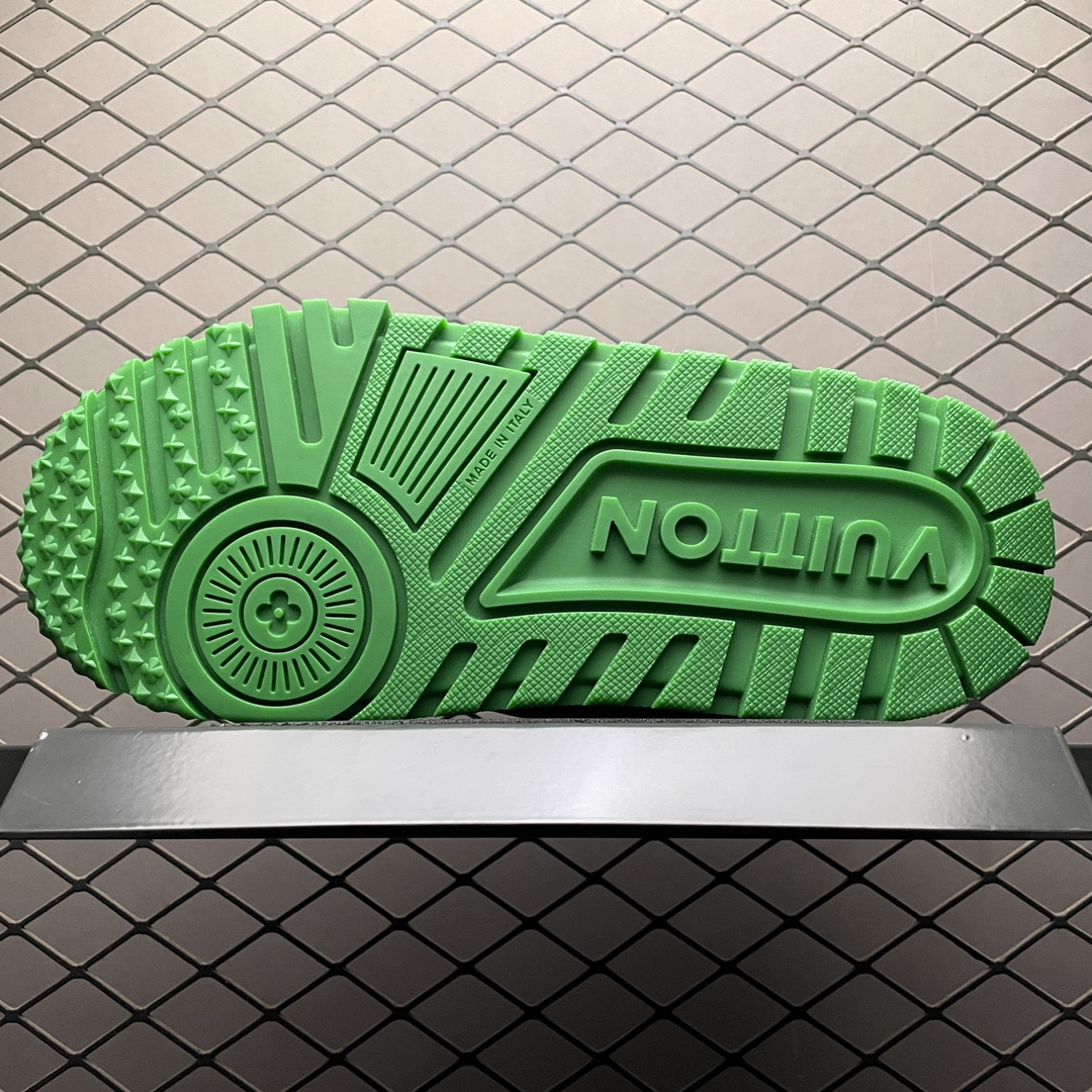LV Trainer Maxie Line Sneaker "Green" （1AB8SI）
