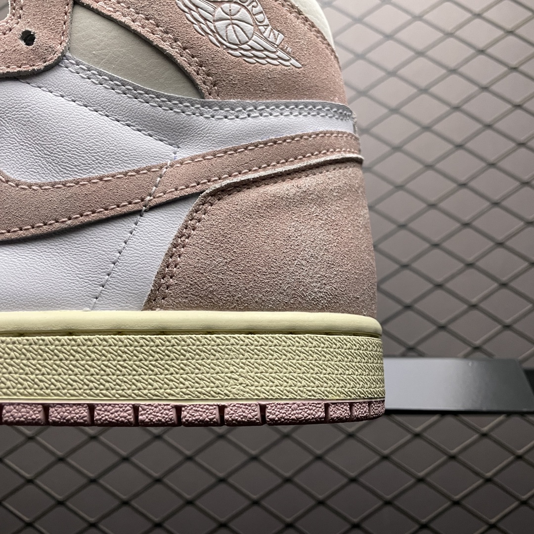 Nike WMNS Air Jordan 1 Retro High OG "Coconut Milk and Sail"  (FD2596-600)