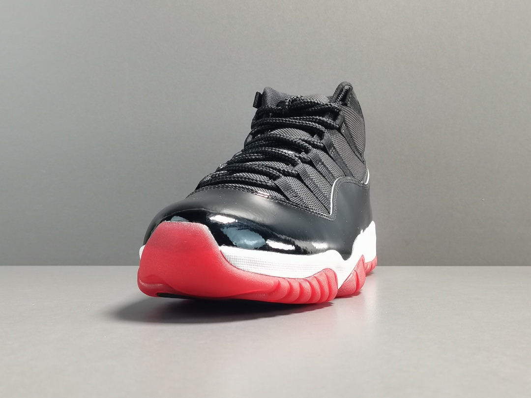 Nike Air Jordan 11 Retro 