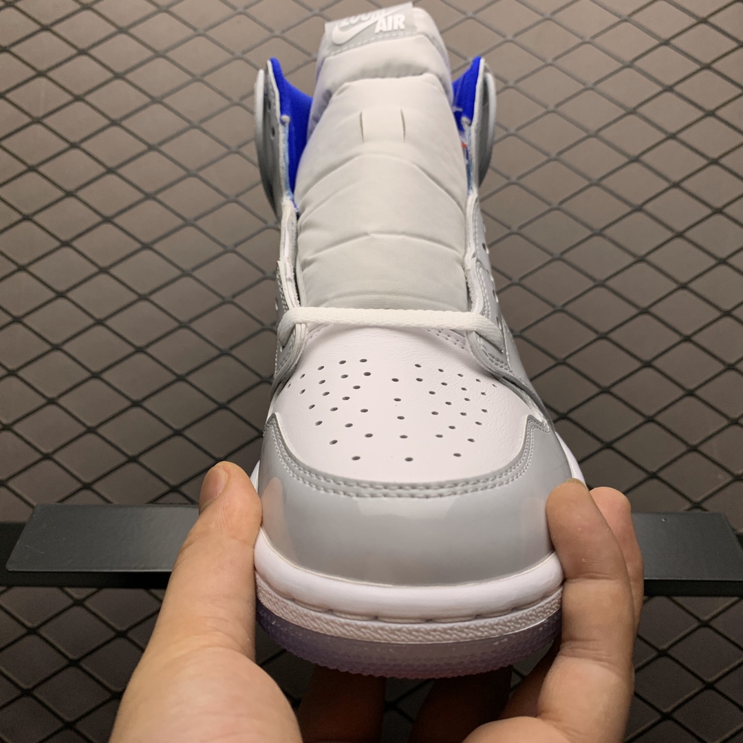 Nike Air Jordan 1 High Zoom R2T 