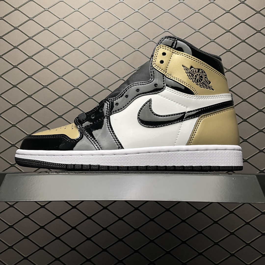Nike Air Jordan 1 RETRO High OG NRG "Gold Toe" (861428-007)