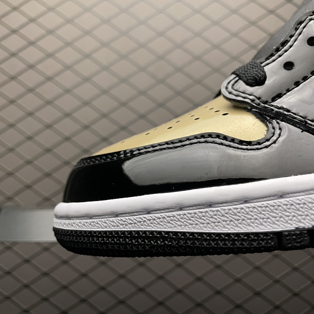 Nike Air Jordan 1 RETRO High OG NRG "Gold Toe" (861428-007)