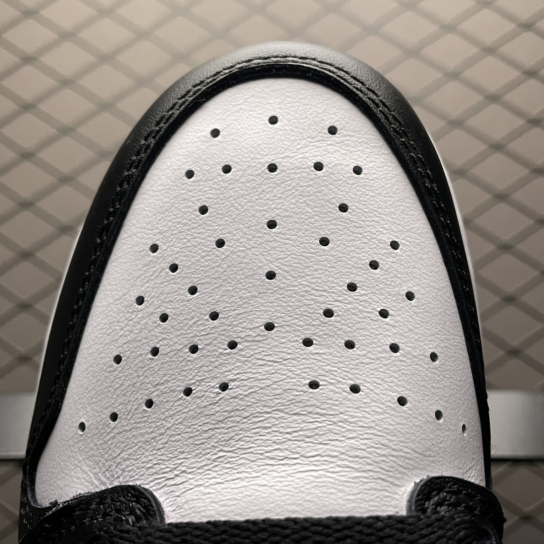 Nike Air Jordan 1 Retro High OG "Black Toe"(2016) (555088-125)