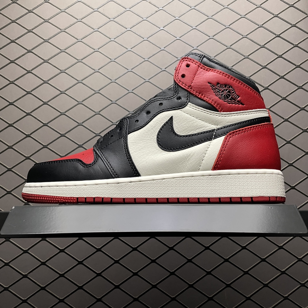 Nike Air Jordan 1 Retro High OG "Bred Toe" (555088-610)