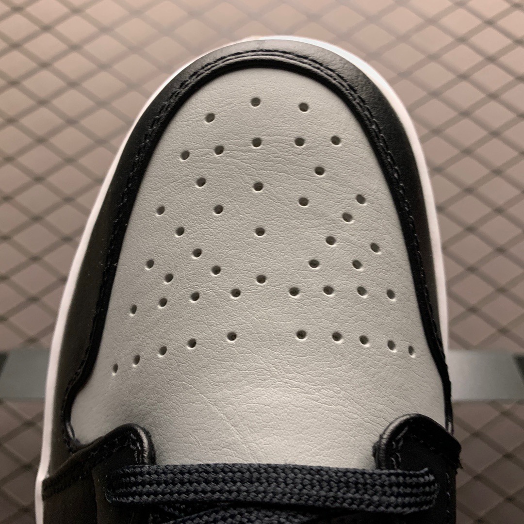 NIKE AIR JORDAN 1 LOW "BLACK/LIGHT SMOKE GREY"（553558-039）