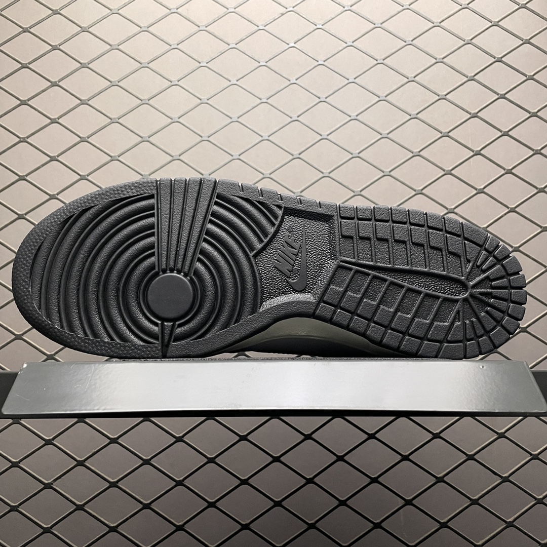 HUF × Nike SB Dunk Low "San Francisco" (FD8775-001)