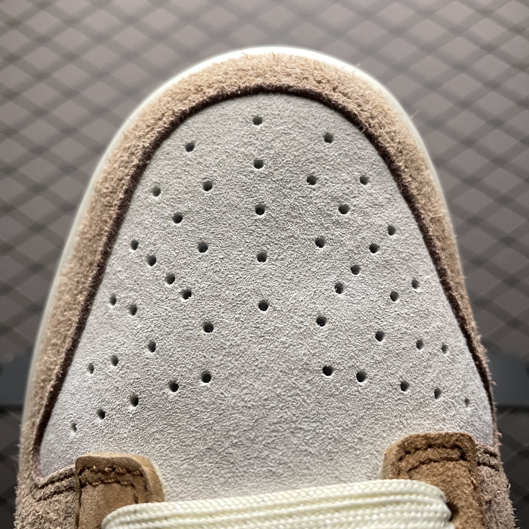 NIKE DUNK LOW PRM "MEDIUM CURRY" (DD1390-100)