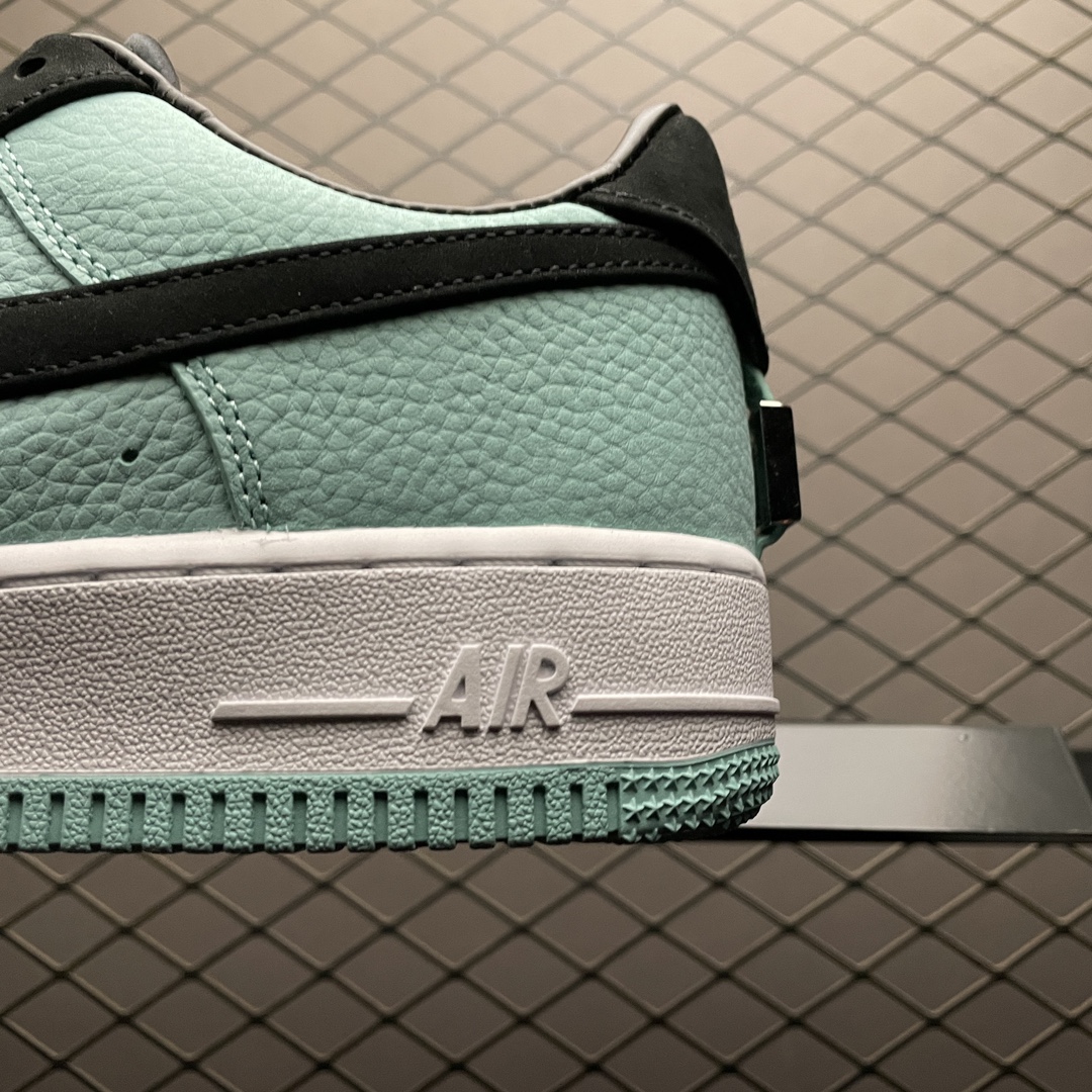Tiffany & Co. Reveals Friends & Family Version Of Its Nike Air Force 1 Low “1837”（dz1382-001）