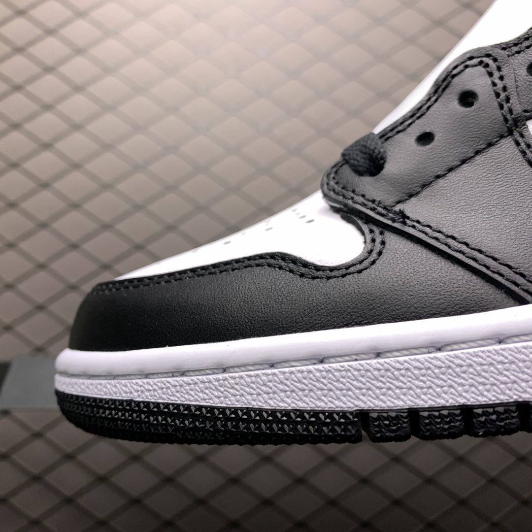 Nike Air Jordan 1 Retro High OG "Black/White" (2014)（555088-010）