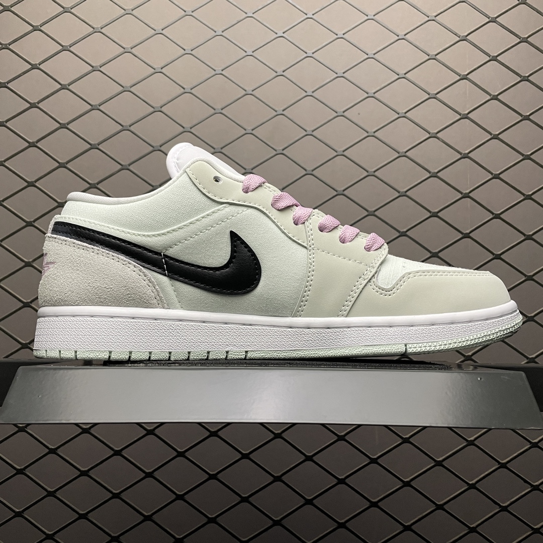 NIKE WMNS AIR JORDAN 1 LOW "BARELY GREEN"（CZ0776-300）