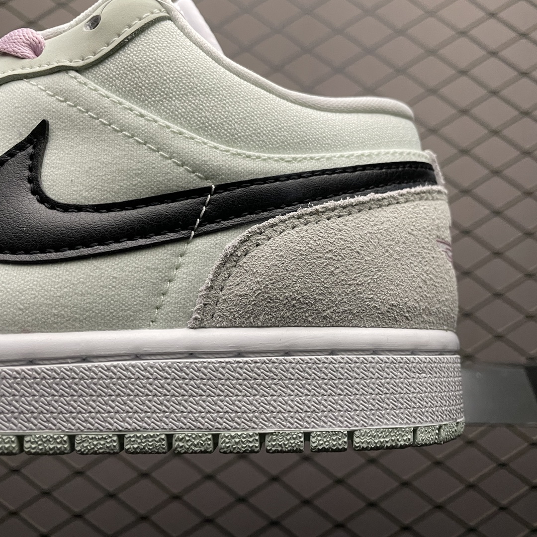 NIKE WMNS AIR JORDAN 1 LOW "BARELY GREEN"（CZ0776-300）