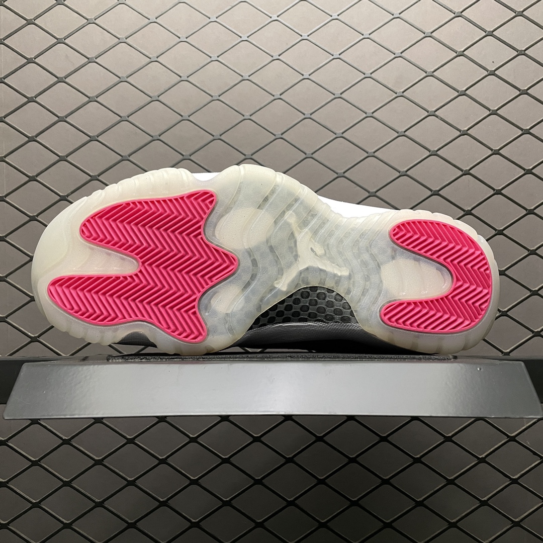 Nike WMNS Air Jordan 11 Low "Snakeskin Pink"（AH7860-106）