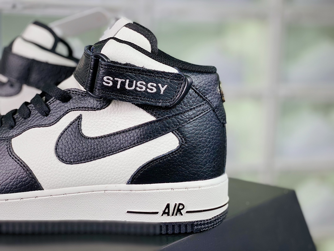 Stussy × Nike Air Force 1 Mid 