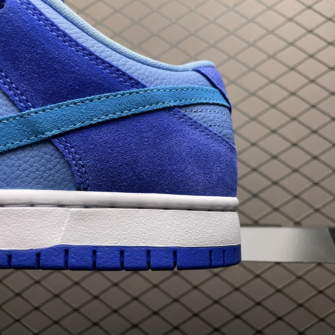 Nike SB Dunk Low "Blue Raspberry" (DM0807-400)