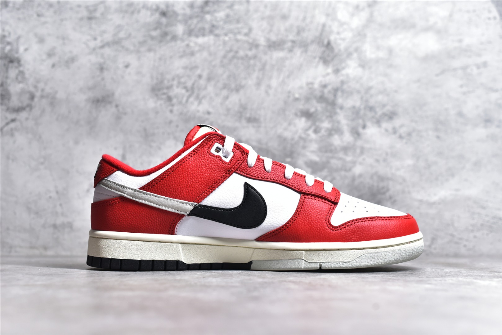 Nike Dunk Low "Chicago Split" (DZ2536-600)