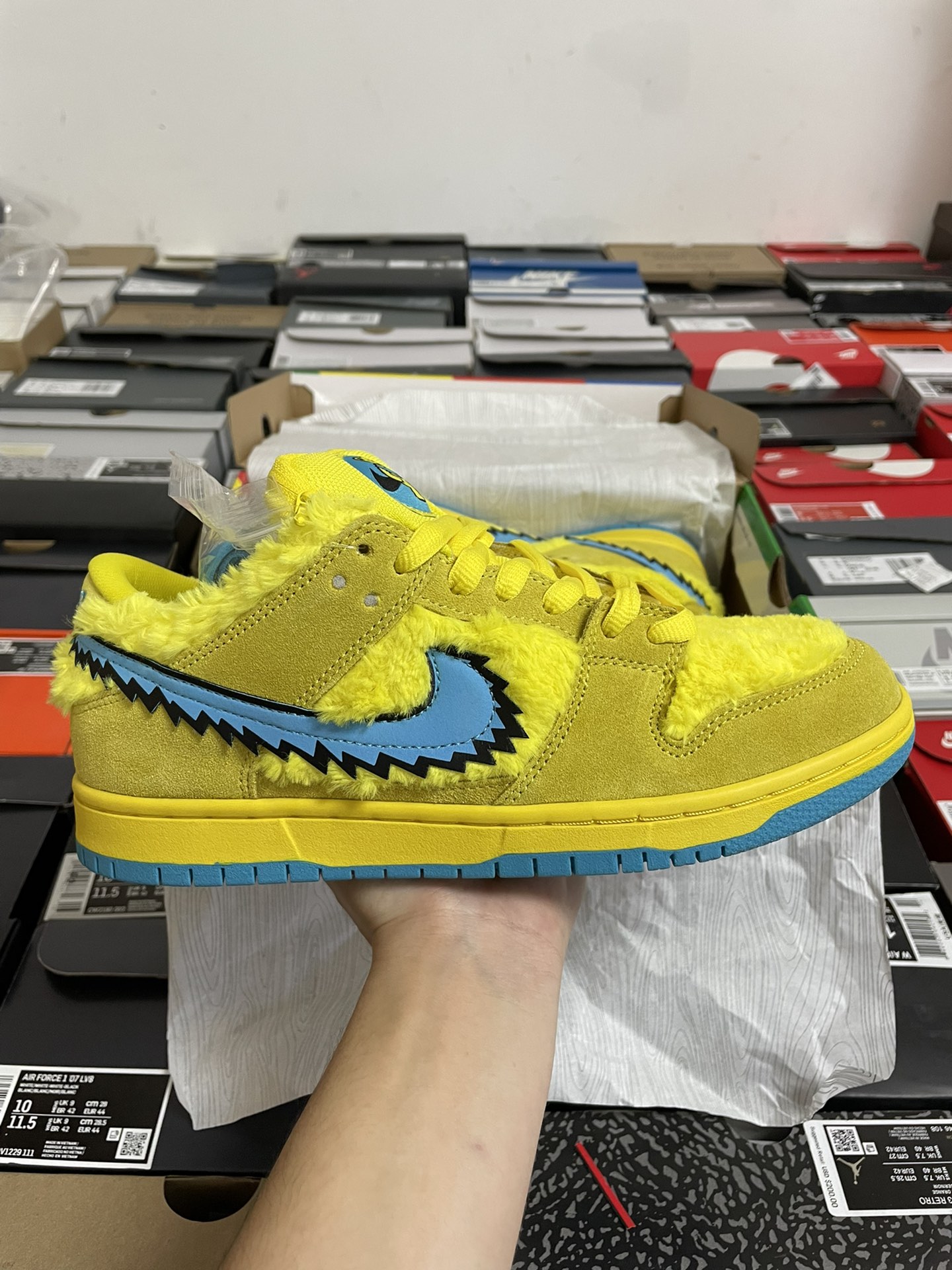 Grateful Dead × Nike SB Dunk Low Yellow Bear (CJ5378-700)