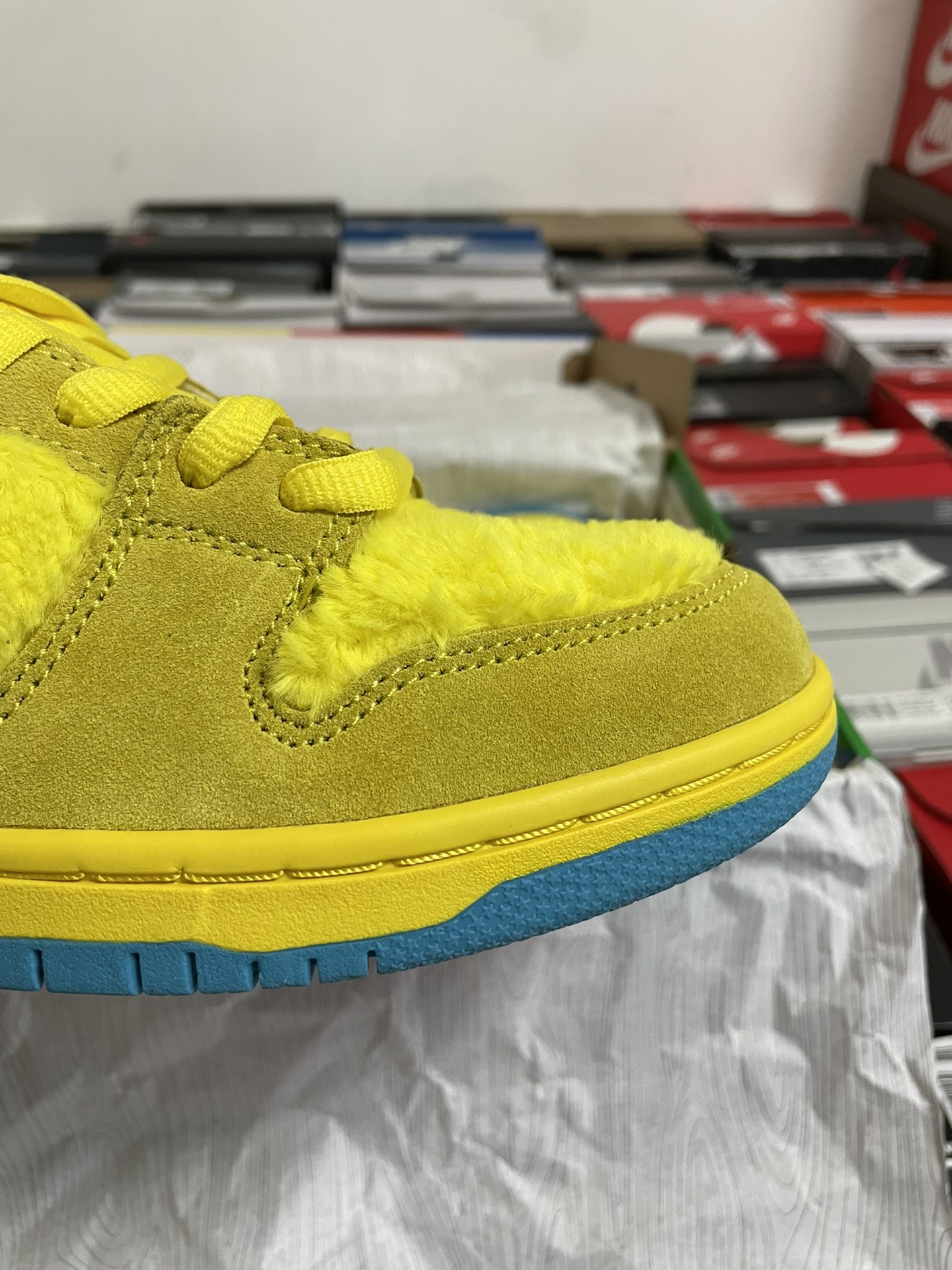 Grateful Dead × Nike SB Dunk Low "Yellow Bear" (CJ5378-700)