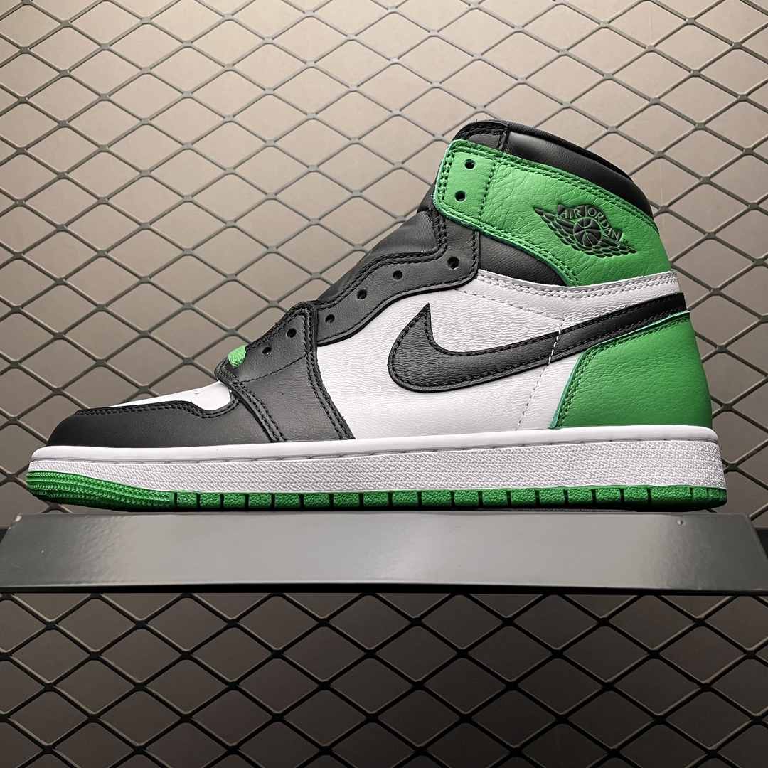 Nike Air Jordan 1 Black and Lucky Green\