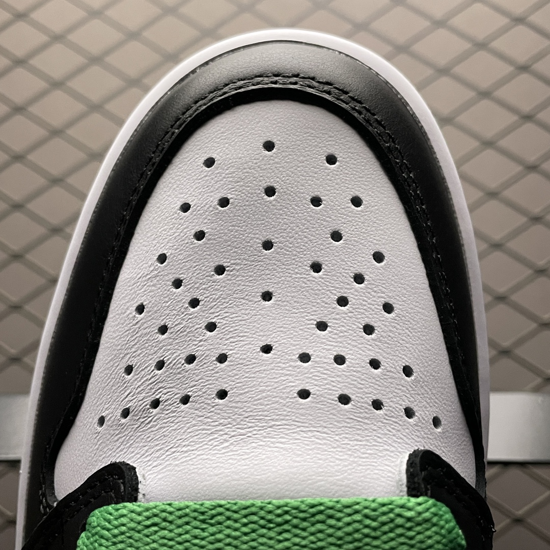 Nike Air Jordan 1 Retro High OG "Celtics/Black and Lucky Green" (2023)